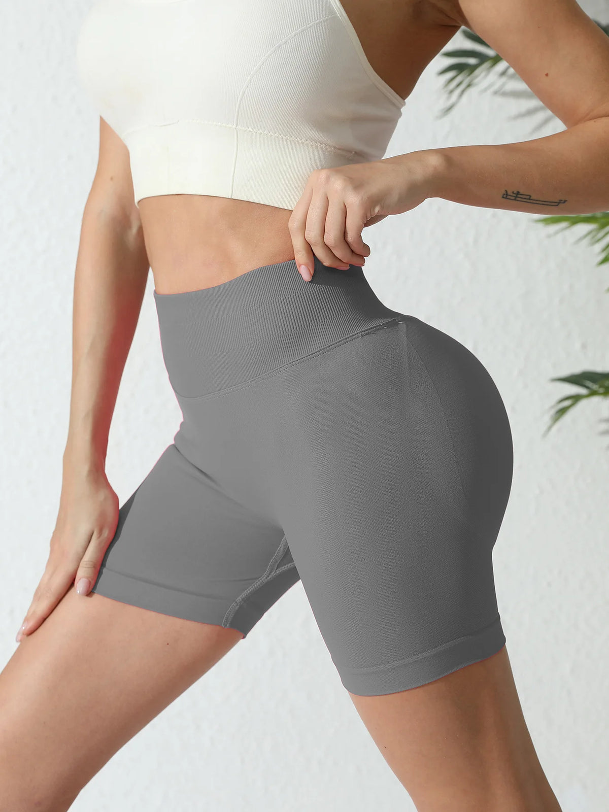 Verão cintura alta shorts de yoga para mulheres moda e sexy calças de fitness cor sólida yoga leggings calças elásticas