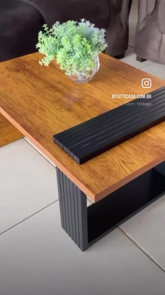 Mesa de Centro Retangular para Sala com Pés Ripados Apoio Lateral Decoração Moderna